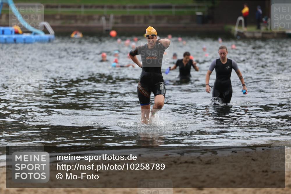 13.09.2026 - Stadtparktriathlon Mo-Foto http://msf.ph/oto/10258789 13.09.2026 11:14:19 Schwimmen 787, 815 meine-sportfotos.de
