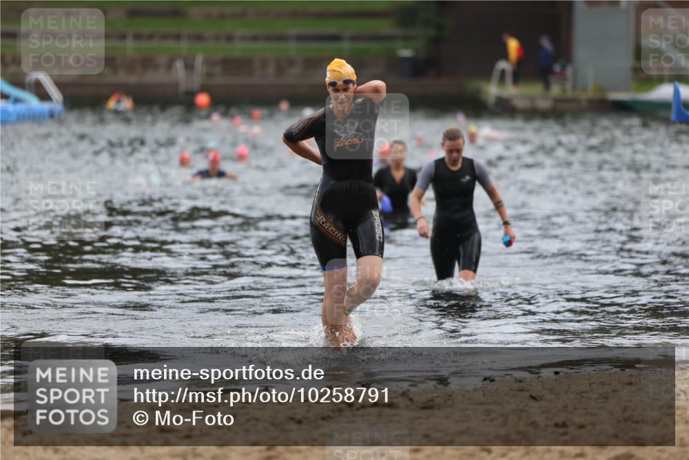 13.09.2026 - Stadtparktriathlon Mo-Foto http://msf.ph/oto/10258791 13.09.2026 11:14:21 Schwimmen 787, 815 meine-sportfotos.de