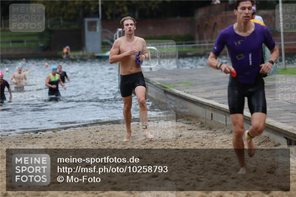 13.09.2026 - Stadtparktriathlon Mo-Foto http://msf.ph/oto/10258793 13.09.2026 11:54:38 Schwimmen 983, 1000, 1006, 1016, 1021, 1068 meine-sportfotos.de