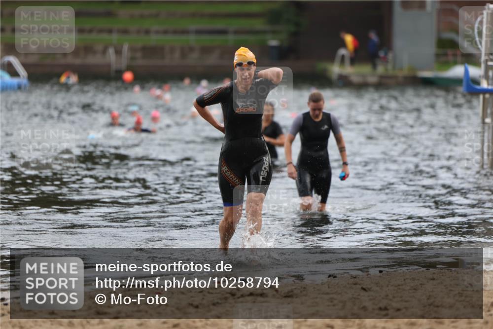 13.09.2026 - Stadtparktriathlon Mo-Foto http://msf.ph/oto/10258794 13.09.2026 11:14:22 Schwimmen 787, 815 meine-sportfotos.de