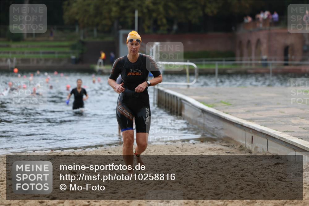 13.09.2026 - Stadtparktriathlon Mo-Foto http://msf.ph/oto/10258816 13.09.2026 11:14:26 Schwimmen 787, 815, 824 meine-sportfotos.de