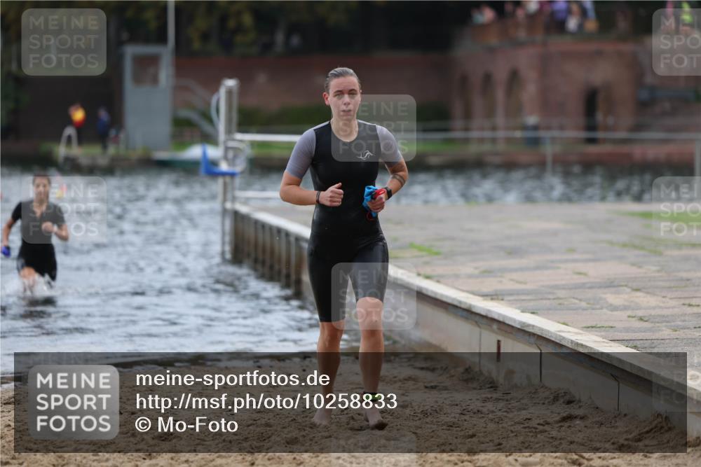 13.09.2026 - Stadtparktriathlon Mo-Foto http://msf.ph/oto/10258833 13.09.2026 11:14:29 Schwimmen 787, 815, 824 meine-sportfotos.de