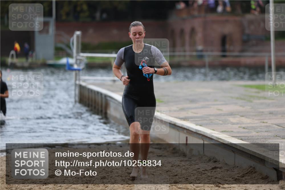 13.09.2026 - Stadtparktriathlon Mo-Foto http://msf.ph/oto/10258834 13.09.2026 11:14:30 Schwimmen 787, 815, 824 meine-sportfotos.de