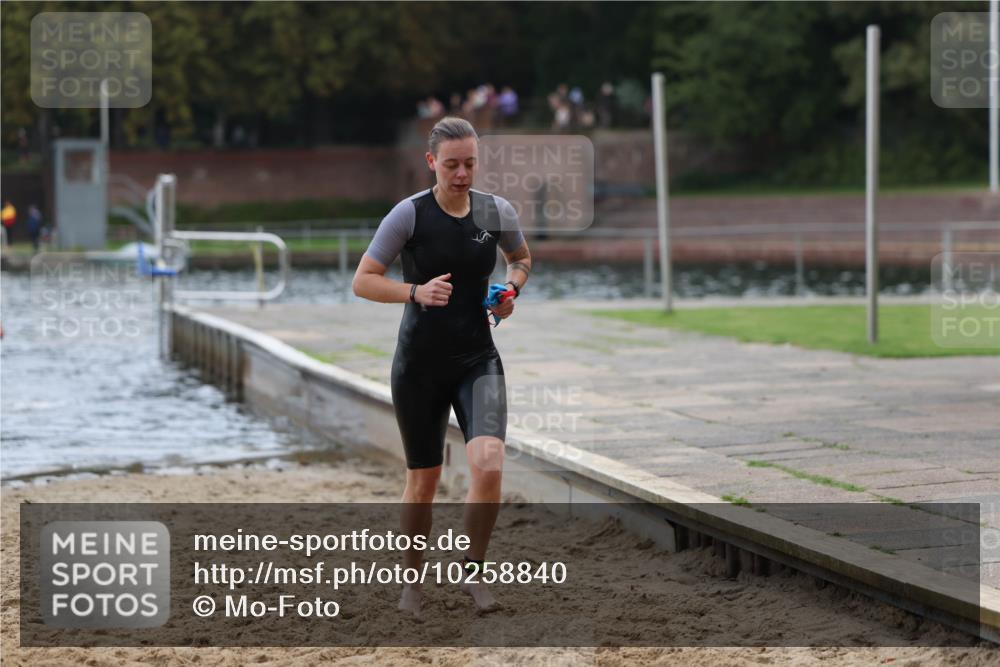 13.09.2026 - Stadtparktriathlon Mo-Foto http://msf.ph/oto/10258840 13.09.2026 11:14:31 Schwimmen 787, 815, 824 meine-sportfotos.de