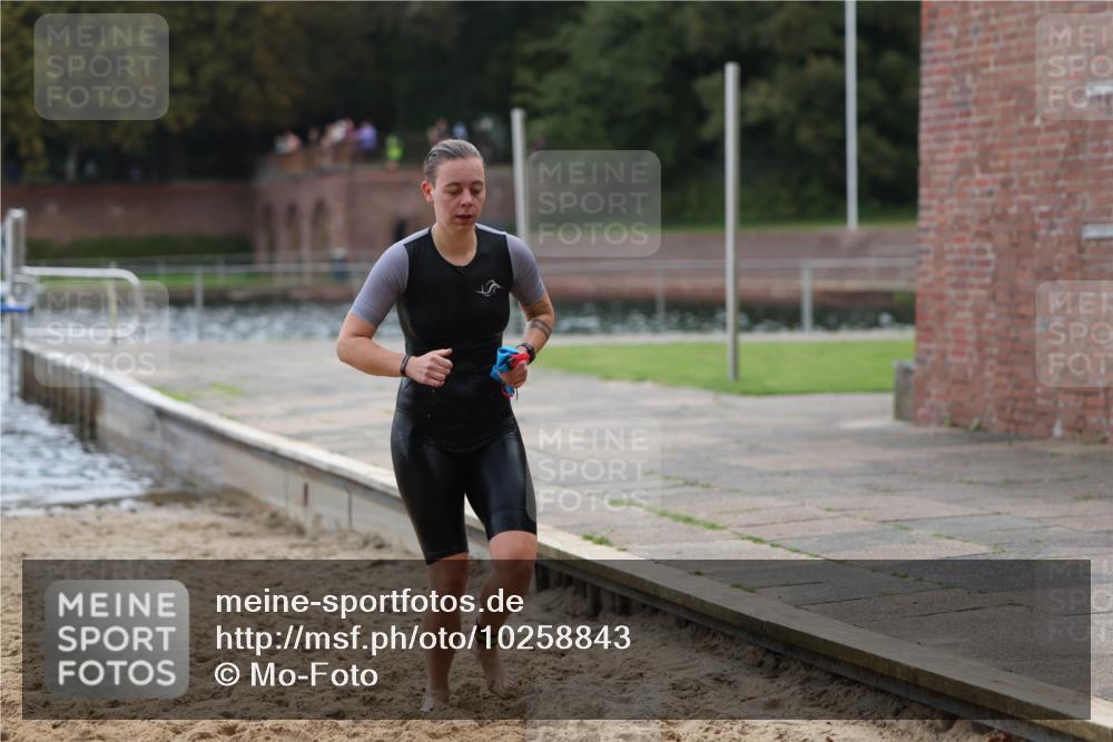 13.09.2026 - Stadtparktriathlon Mo-Foto http://msf.ph/oto/10258843 13.09.2026 11:14:31 Schwimmen 787, 815, 824 meine-sportfotos.de
