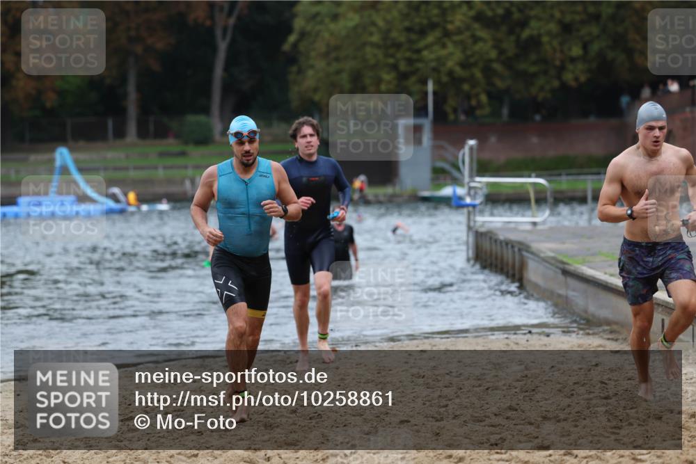 13.09.2026 - Stadtparktriathlon Mo-Foto http://msf.ph/oto/10258861 13.09.2026 11:54:51 Schwimmen 949, 959, 983, 1016, 1022, 1068 meine-sportfotos.de