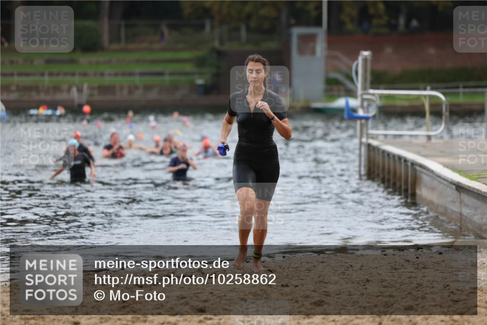 13.09.2026 - Stadtparktriathlon Mo-Foto http://msf.ph/oto/10258862 13.09.2026 11:14:36 Schwimmen 824 meine-sportfotos.de