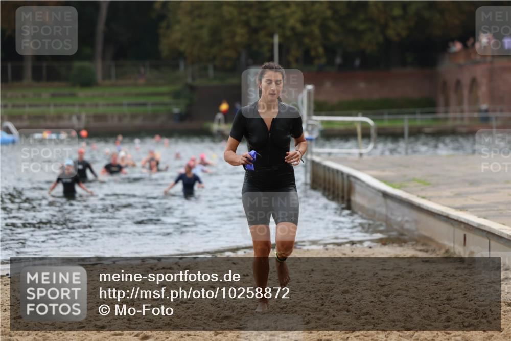 13.09.2026 - Stadtparktriathlon Mo-Foto http://msf.ph/oto/10258872 13.09.2026 11:14:37 Schwimmen 824 meine-sportfotos.de