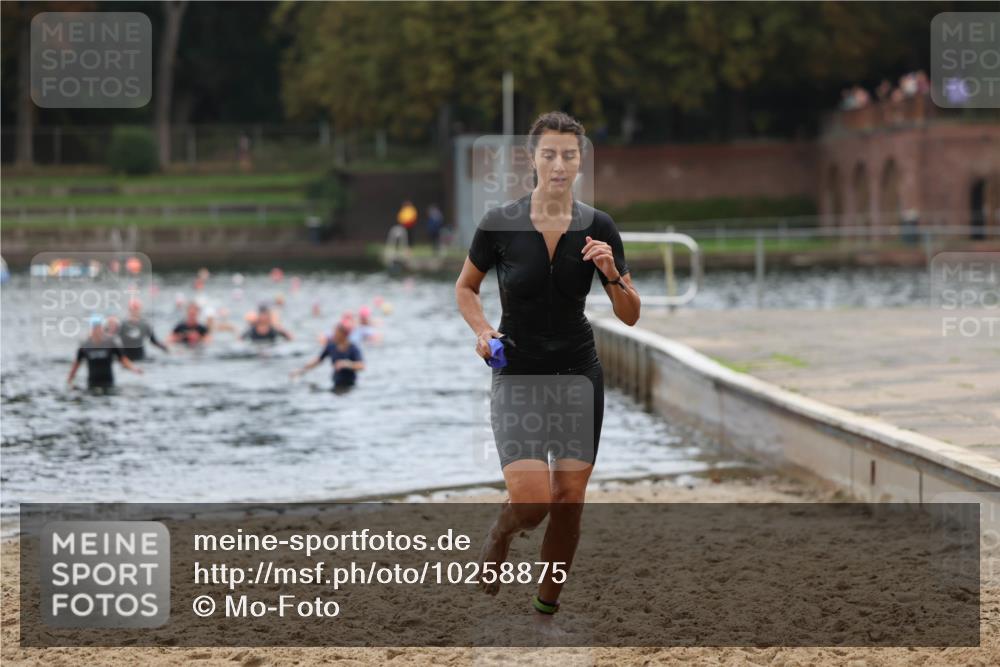 13.09.2026 - Stadtparktriathlon Mo-Foto http://msf.ph/oto/10258875 13.09.2026 11:14:38 Schwimmen 824 meine-sportfotos.de