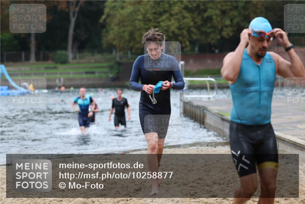 13.09.2026 - Stadtparktriathlon Mo-Foto http://msf.ph/oto/10258877 13.09.2026 11:54:53 Schwimmen 949, 959, 983, 1016, 1022, 1064, 1068 meine-sportfotos.de