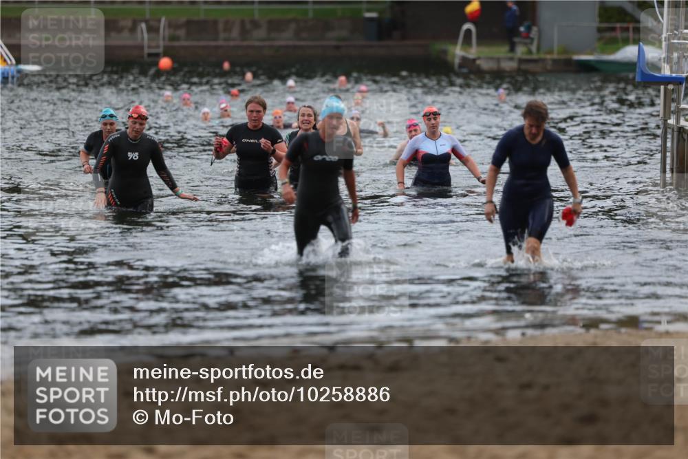 13.09.2026 - Stadtparktriathlon Mo-Foto http://msf.ph/oto/10258886 13.09.2026 11:14:47 Schwimmen 732, 800 meine-sportfotos.de