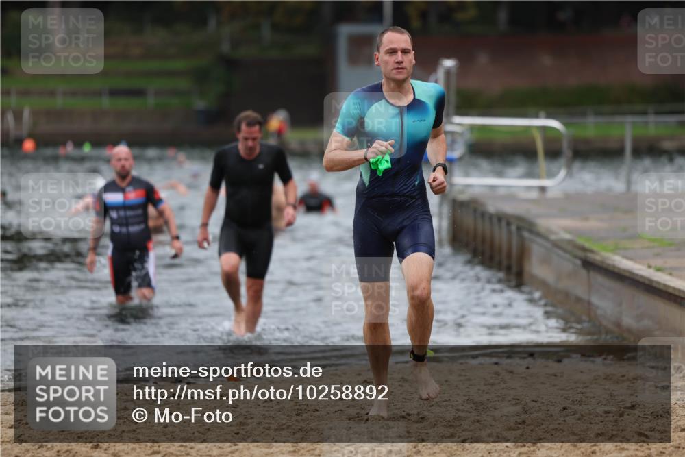 13.09.2026 - Stadtparktriathlon Mo-Foto http://msf.ph/oto/10258892 13.09.2026 11:54:58 Schwimmen 949, 959, 1022, 1064 meine-sportfotos.de