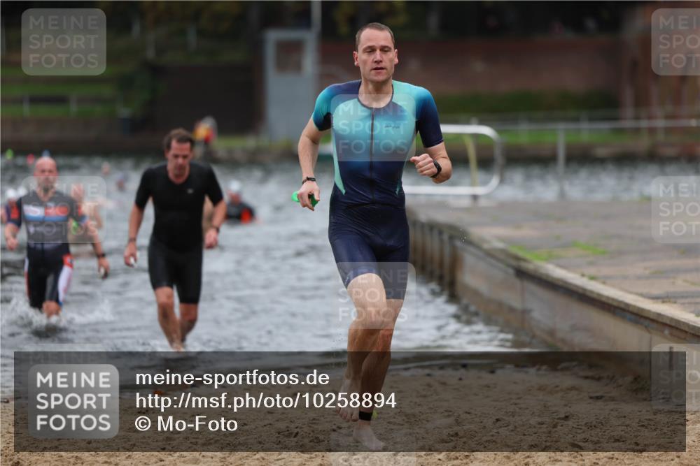 13.09.2026 - Stadtparktriathlon Mo-Foto http://msf.ph/oto/10258894 13.09.2026 11:54:58 Schwimmen 949, 959, 1022, 1064 meine-sportfotos.de