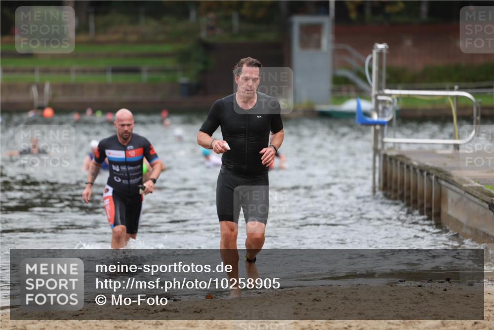13.09.2026 - Stadtparktriathlon Mo-Foto http://msf.ph/oto/10258905 13.09.2026 11:55:00 Schwimmen 949, 1022, 1064 meine-sportfotos.de