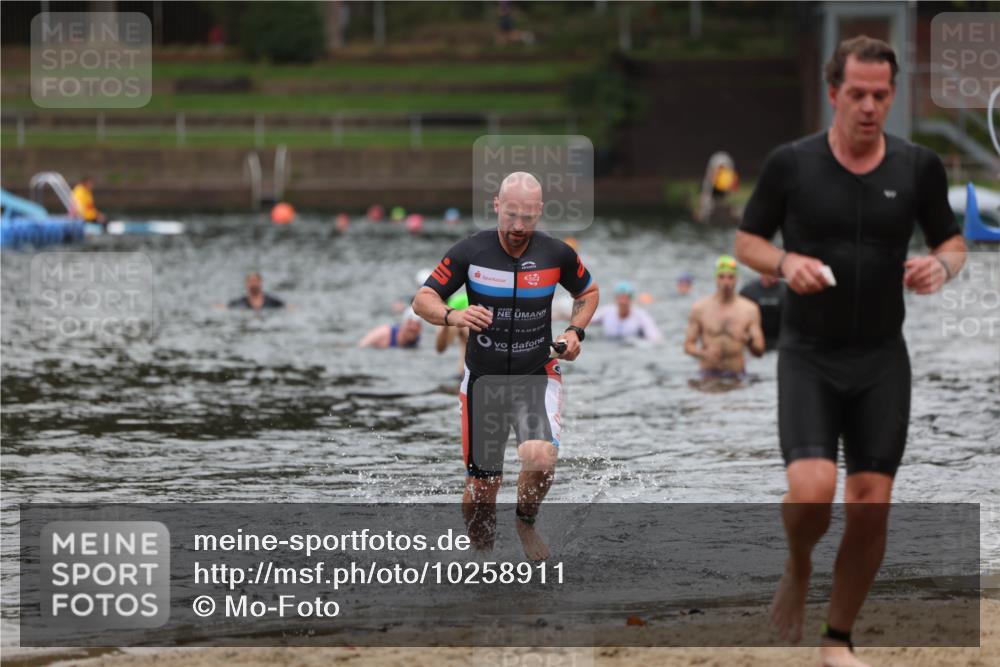 13.09.2026 - Stadtparktriathlon Mo-Foto http://msf.ph/oto/10258911 13.09.2026 11:55:01 Schwimmen 949, 1022, 1064 meine-sportfotos.de