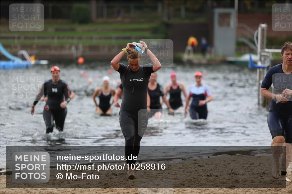 13.09.2026 - Stadtparktriathlon Mo-Foto http://msf.ph/oto/10258916 13.09.2026 11:14:54 Schwimmen 732, 800, 806, 807 meine-sportfotos.de