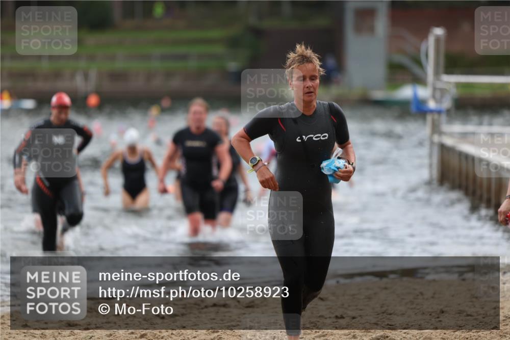 13.09.2026 - Stadtparktriathlon Mo-Foto http://msf.ph/oto/10258923 13.09.2026 11:14:56 Schwimmen 714, 732, 756, 759, 773, 800, 804, 806, 807 meine-sportfotos.de