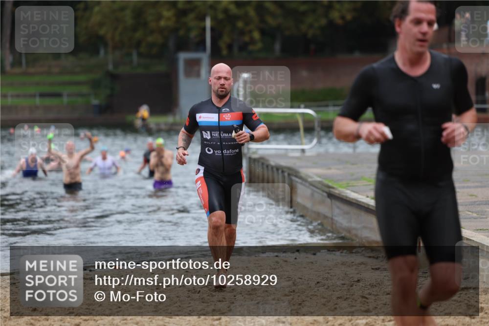 13.09.2026 - Stadtparktriathlon Mo-Foto http://msf.ph/oto/10258929 13.09.2026 11:55:03 Schwimmen 949, 1022, 1064 meine-sportfotos.de