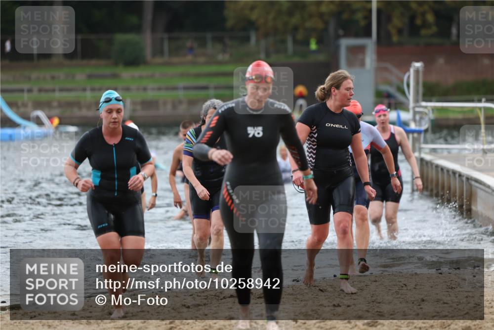 13.09.2026 - Stadtparktriathlon Mo-Foto http://msf.ph/oto/10258942 13.09.2026 11:15:02 Schwimmen 714, 732, 738, 756, 759, 773, 800, 804, 806, 807 meine-sportfotos.de