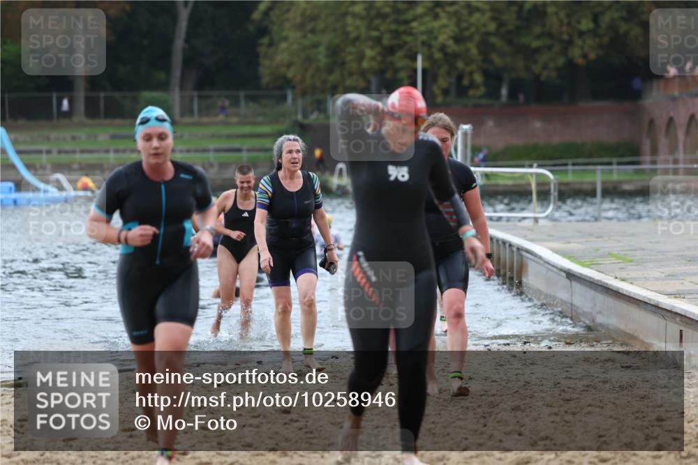 13.09.2026 - Stadtparktriathlon Mo-Foto http://msf.ph/oto/10258946 13.09.2026 11:15:04 Schwimmen 714, 738, 756, 759, 773, 800, 804, 806, 807 meine-sportfotos.de