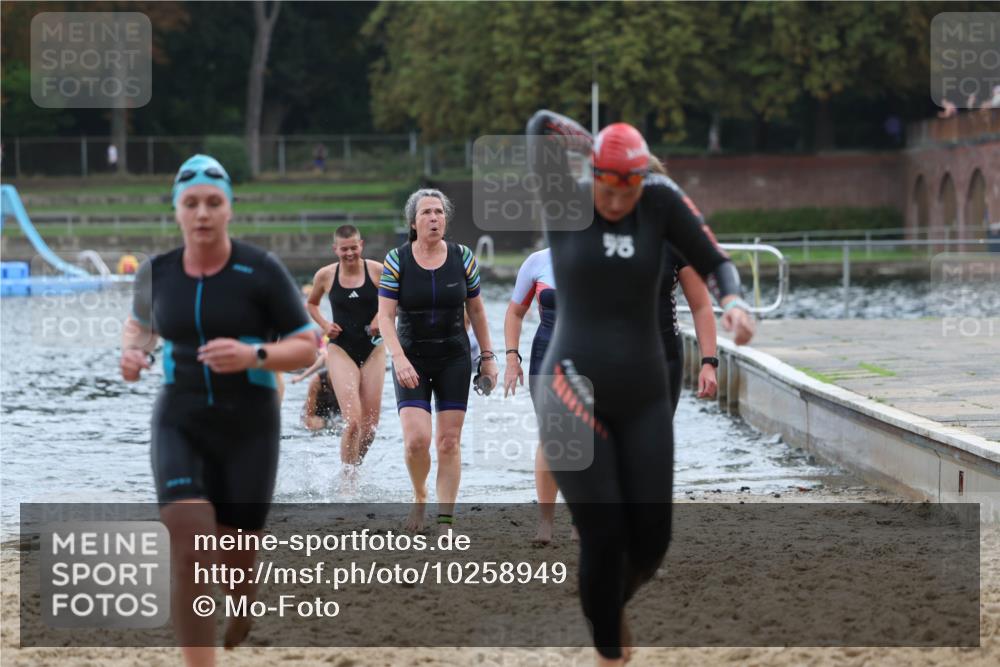 13.09.2026 - Stadtparktriathlon Mo-Foto http://msf.ph/oto/10258949 13.09.2026 11:15:04 Schwimmen 714, 738, 756, 759, 773, 800, 804, 806, 807 meine-sportfotos.de