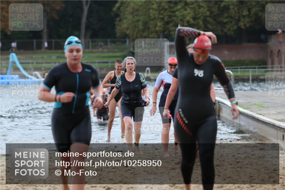 13.09.2026 - Stadtparktriathlon Mo-Foto http://msf.ph/oto/10258950 13.09.2026 11:15:04 Schwimmen 714, 738, 756, 759, 773, 800, 804, 806, 807 meine-sportfotos.de