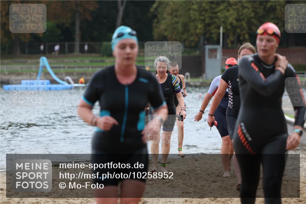13.09.2026 - Stadtparktriathlon Mo-Foto http://msf.ph/oto/10258952 13.09.2026 11:15:05 Schwimmen 714, 738, 756, 759, 773, 804, 806, 807 meine-sportfotos.de