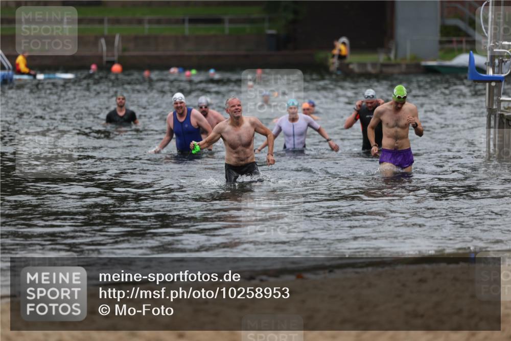 13.09.2026 - Stadtparktriathlon Mo-Foto http://msf.ph/oto/10258953 13.09.2026 11:55:07 Schwimmen 949, 1027, 1029, 1064 meine-sportfotos.de