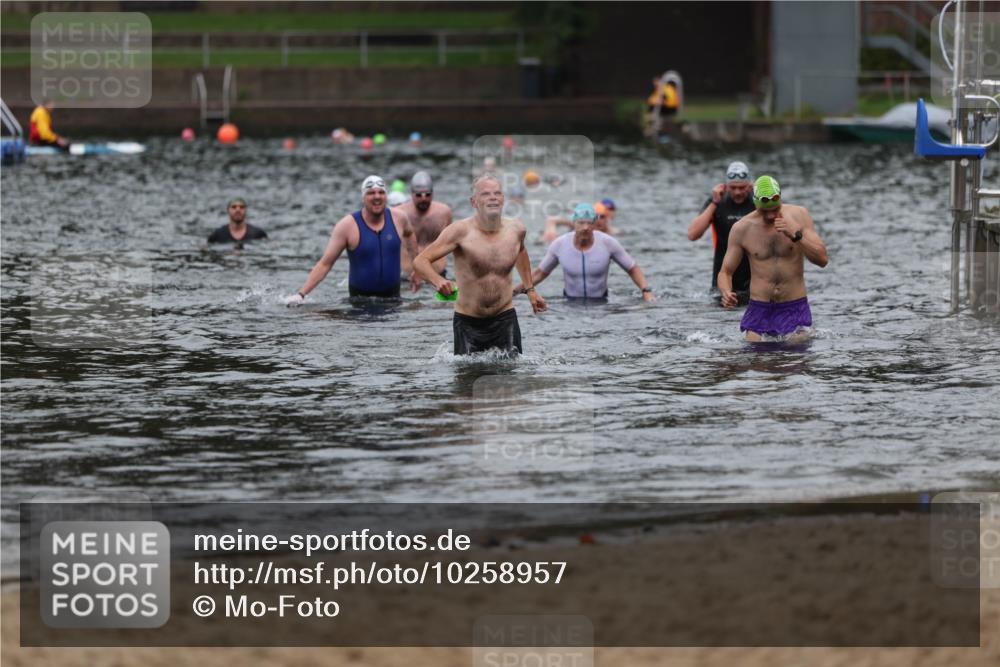 13.09.2026 - Stadtparktriathlon Mo-Foto http://msf.ph/oto/10258957 13.09.2026 11:55:07 Schwimmen 949, 1027, 1029, 1064 meine-sportfotos.de