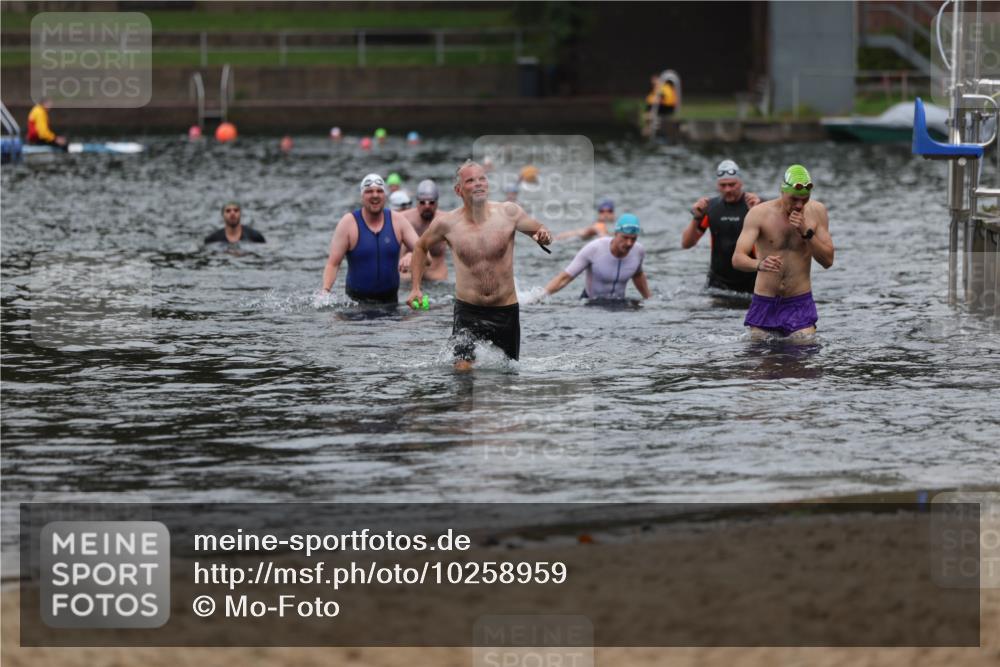13.09.2026 - Stadtparktriathlon Mo-Foto http://msf.ph/oto/10258959 13.09.2026 11:55:08 Schwimmen 949, 1027, 1029, 1064 meine-sportfotos.de