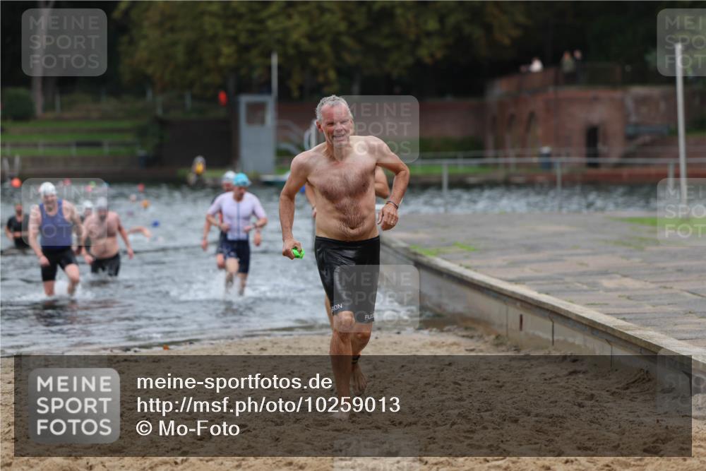 13.09.2026 - Stadtparktriathlon Mo-Foto http://msf.ph/oto/10259013 13.09.2026 11:55:16 Schwimmen 966, 1020, 1027, 1029, 1033, 1058 meine-sportfotos.de
