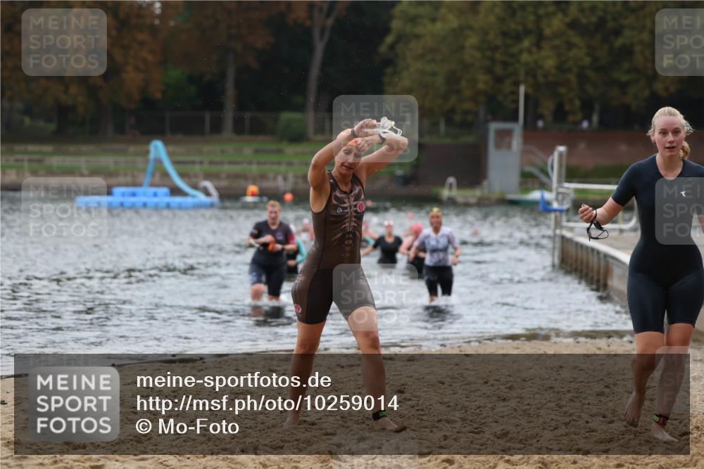 13.09.2026 - Stadtparktriathlon Mo-Foto http://msf.ph/oto/10259014 13.09.2026 11:15:18 Schwimmen 729, 758, 765, 803 meine-sportfotos.de