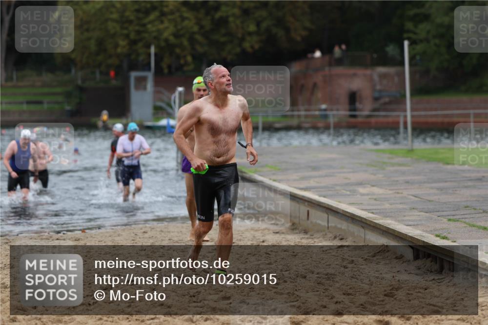 13.09.2026 - Stadtparktriathlon Mo-Foto http://msf.ph/oto/10259015 13.09.2026 11:55:17 Schwimmen 966, 1020, 1027, 1029, 1033, 1058 meine-sportfotos.de