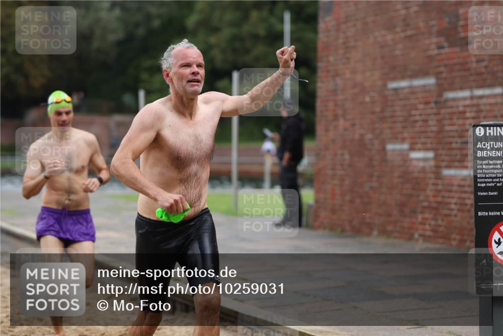 13.09.2026 - Stadtparktriathlon Mo-Foto http://msf.ph/oto/10259031 13.09.2026 11:55:19 Schwimmen 966, 1020, 1027, 1029, 1033, 1058 meine-sportfotos.de