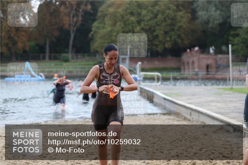 13.09.2026 - Stadtparktriathlon Mo-Foto http://msf.ph/oto/10259032 13.09.2026 11:15:21 Schwimmen 722, 729, 758, 765, 803 meine-sportfotos.de