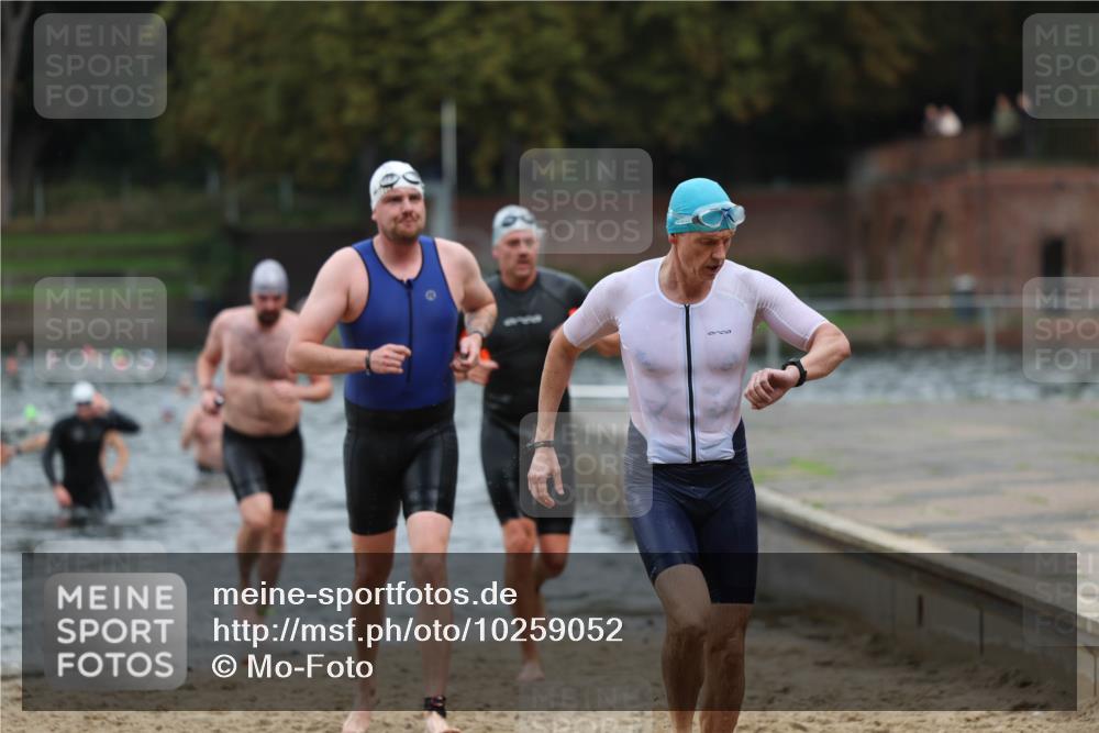 13.09.2026 - Stadtparktriathlon Mo-Foto http://msf.ph/oto/10259052 13.09.2026 11:55:22 Schwimmen 966, 979, 1020, 1027, 1029, 1033, 1058 meine-sportfotos.de