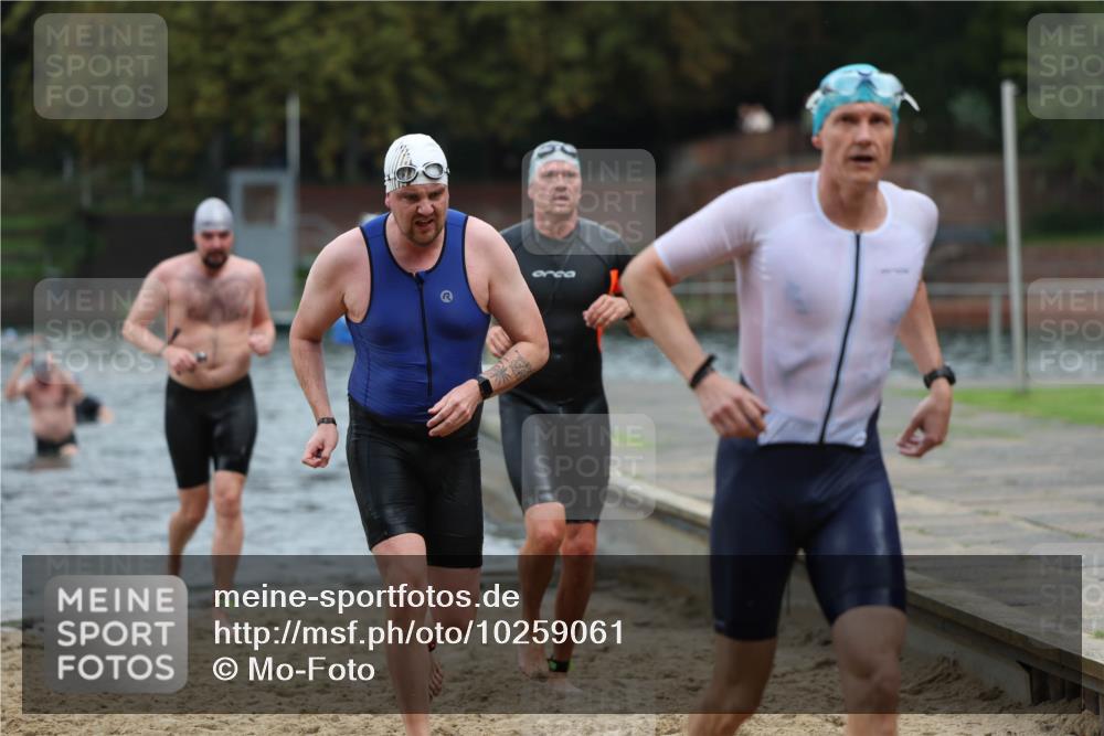 13.09.2026 - Stadtparktriathlon Mo-Foto http://msf.ph/oto/10259061 13.09.2026 11:55:24 Schwimmen 950, 966, 979, 1020, 1033, 1058 meine-sportfotos.de