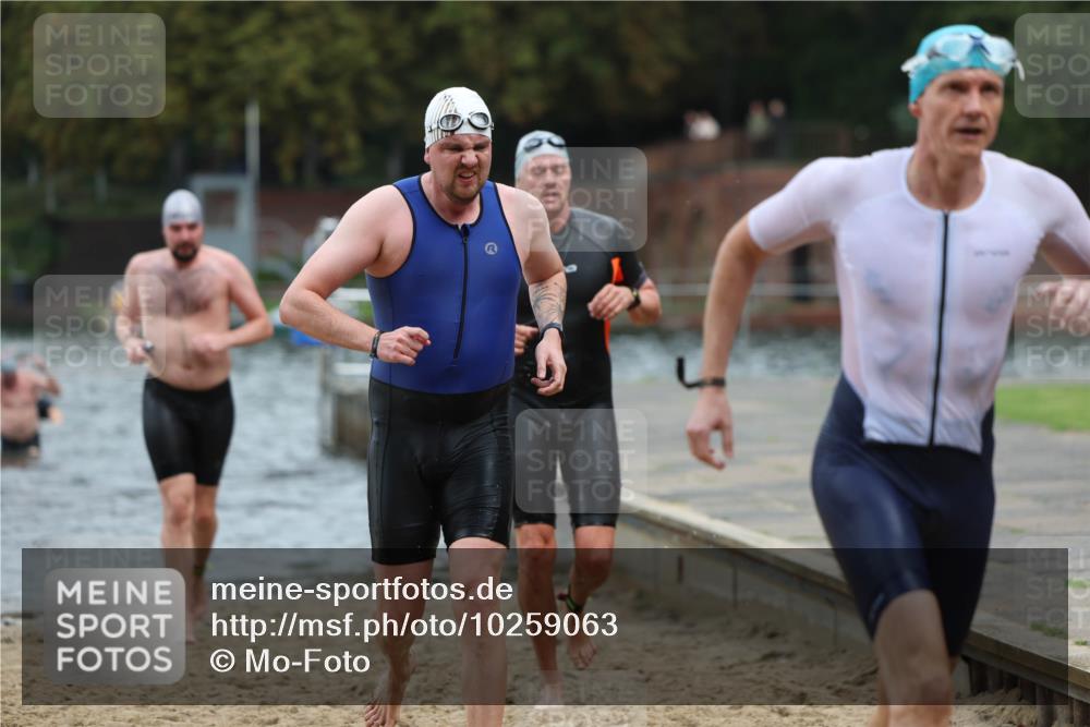 13.09.2026 - Stadtparktriathlon Mo-Foto http://msf.ph/oto/10259063 13.09.2026 11:55:24 Schwimmen 950, 966, 979, 1020, 1033, 1058 meine-sportfotos.de