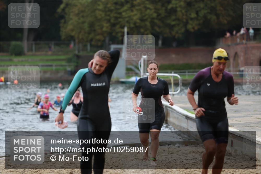 13.09.2026 - Stadtparktriathlon Mo-Foto http://msf.ph/oto/10259087 13.09.2026 11:15:34 Schwimmen 715, 722, 739, 743, 758, 779, 802 meine-sportfotos.de