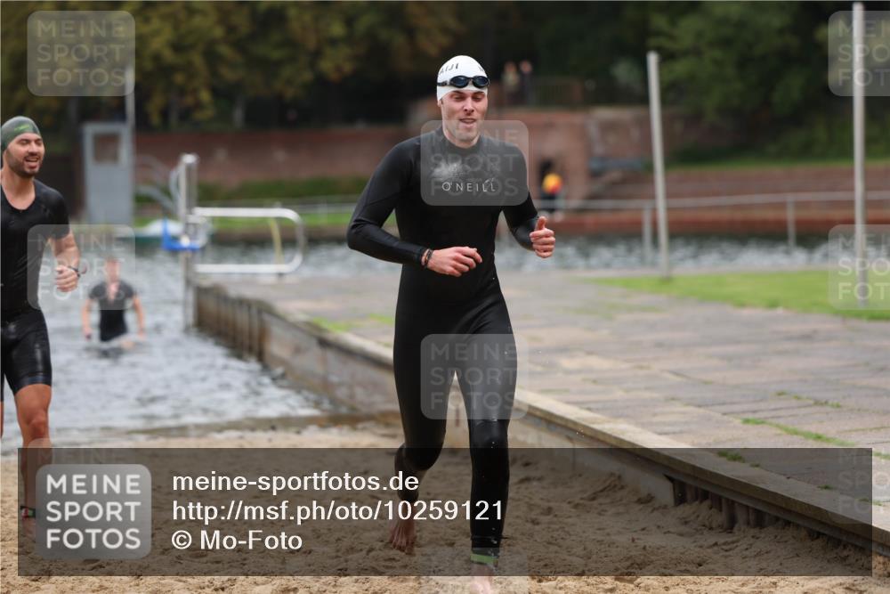 13.09.2026 - Stadtparktriathlon Mo-Foto http://msf.ph/oto/10259121 13.09.2026 11:55:36 Schwimmen 950, 979, 1004, 1039, 1052 meine-sportfotos.de