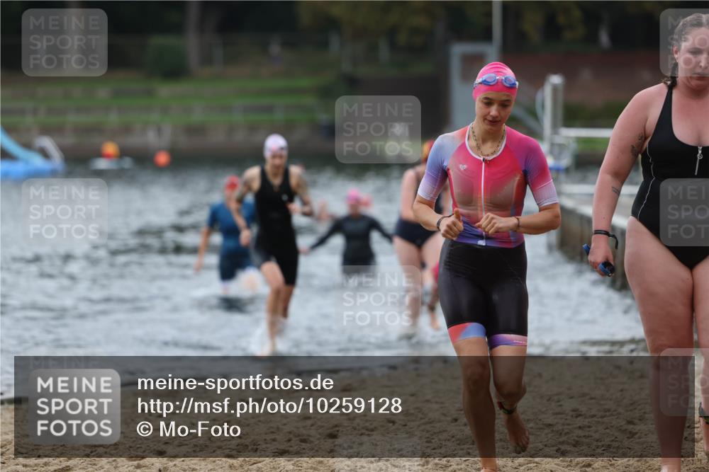 13.09.2026 - Stadtparktriathlon Mo-Foto http://msf.ph/oto/10259128 13.09.2026 11:15:47 Schwimmen 712, 739, 763, 794, 795, 802, 816, 819 meine-sportfotos.de