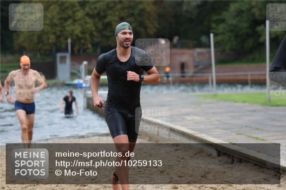 13.09.2026 - Stadtparktriathlon Mo-Foto http://msf.ph/oto/10259133 13.09.2026 11:55:38 Schwimmen 950, 979, 1004, 1039, 1052 meine-sportfotos.de