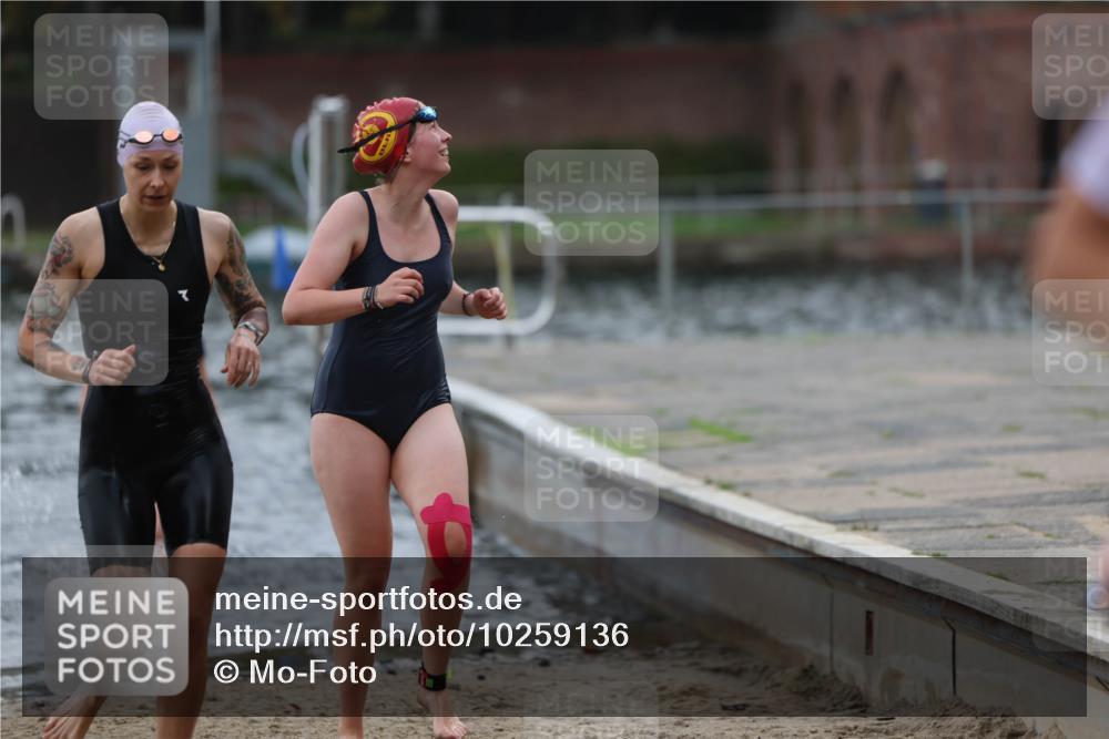 13.09.2026 - Stadtparktriathlon Mo-Foto http://msf.ph/oto/10259136 13.09.2026 11:15:50 Schwimmen 712, 739, 763, 794, 795, 816, 819 meine-sportfotos.de