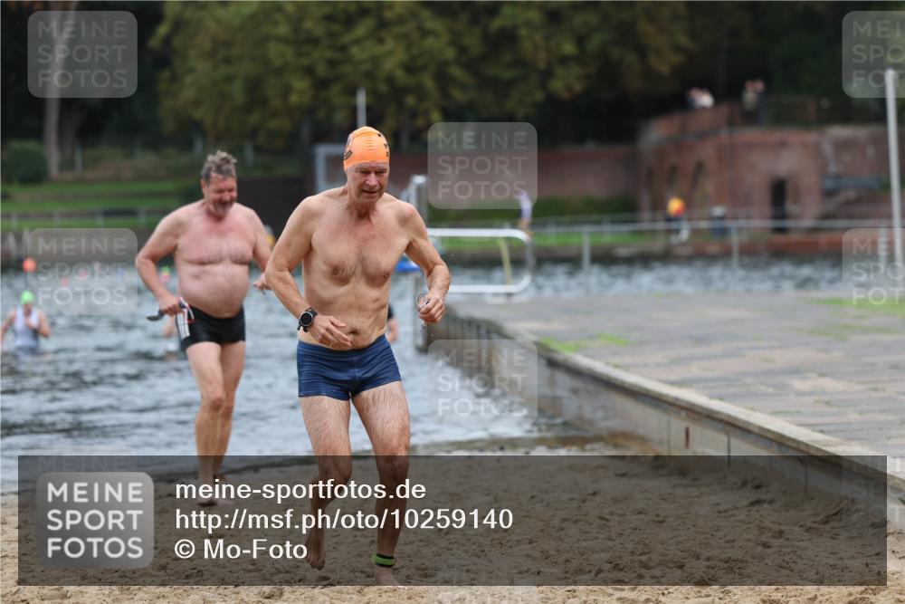 13.09.2026 - Stadtparktriathlon Mo-Foto http://msf.ph/oto/10259140 13.09.2026 11:55:39 Schwimmen 950, 979, 1004, 1039, 1052 meine-sportfotos.de