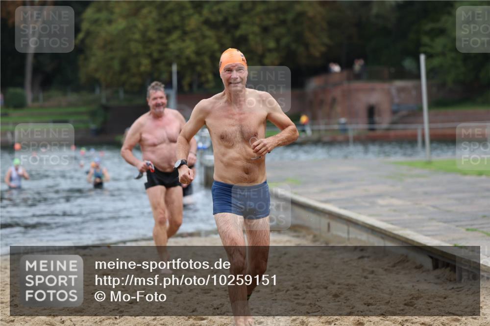 13.09.2026 - Stadtparktriathlon Mo-Foto http://msf.ph/oto/10259151 13.09.2026 11:55:40 Schwimmen 950, 979, 1004, 1039, 1052 meine-sportfotos.de