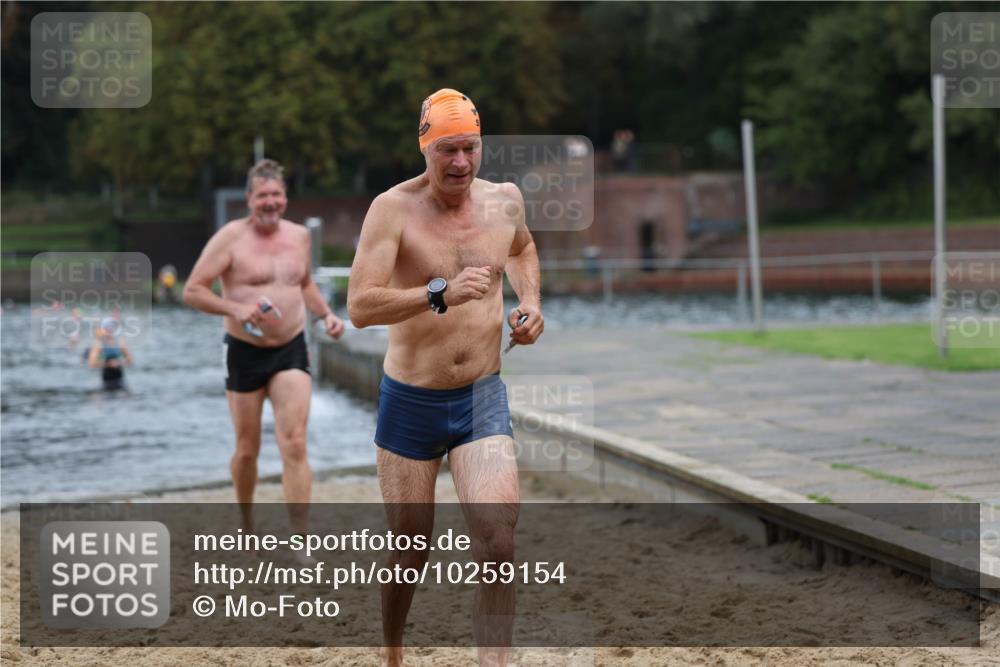 13.09.2026 - Stadtparktriathlon Mo-Foto http://msf.ph/oto/10259154 13.09.2026 11:55:40 Schwimmen 950, 979, 1004, 1039, 1052 meine-sportfotos.de