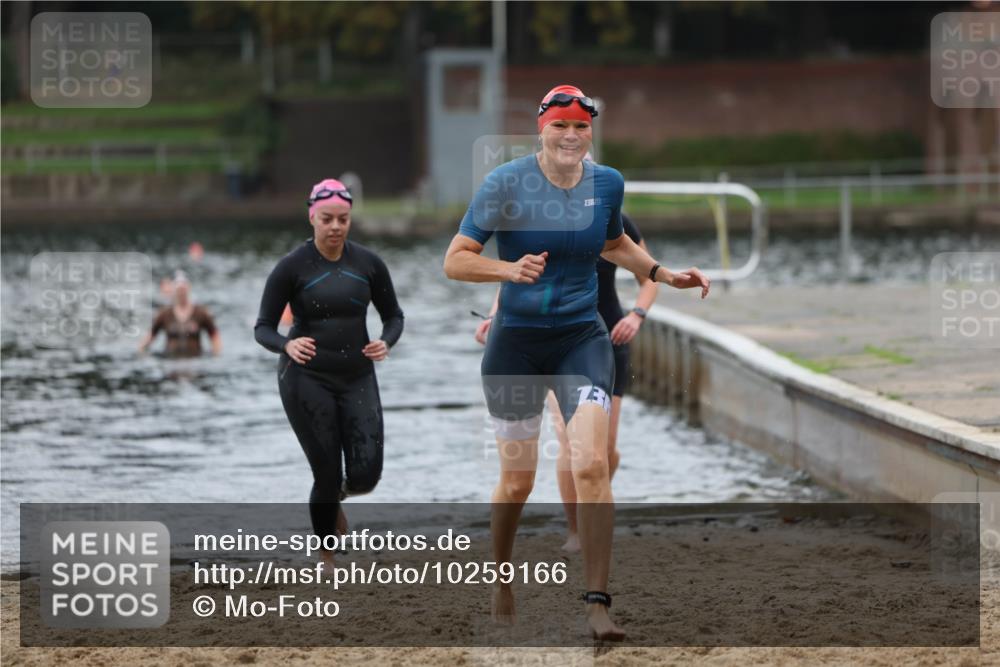 13.09.2026 - Stadtparktriathlon Mo-Foto http://msf.ph/oto/10259166 13.09.2026 11:15:55 Schwimmen 712, 763, 795, 816, 819 meine-sportfotos.de