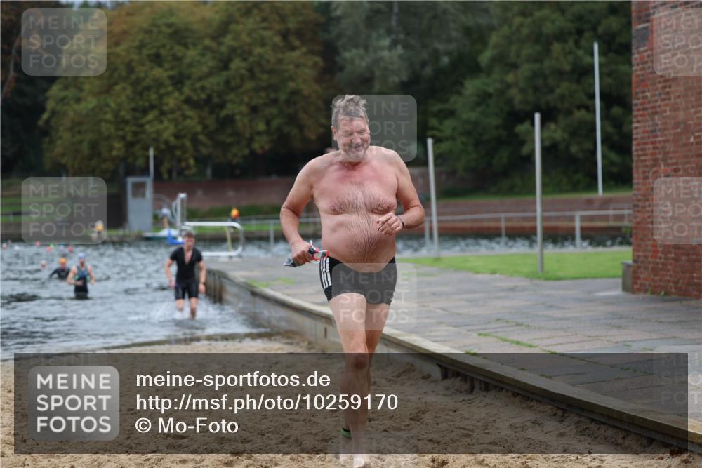13.09.2026 - Stadtparktriathlon Mo-Foto http://msf.ph/oto/10259170 13.09.2026 11:55:43 Schwimmen 1004, 1039, 1052 meine-sportfotos.de