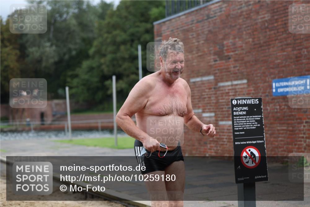 13.09.2026 - Stadtparktriathlon Mo-Foto http://msf.ph/oto/10259180 13.09.2026 11:55:44 Schwimmen 1004, 1039, 1052, 1056 meine-sportfotos.de