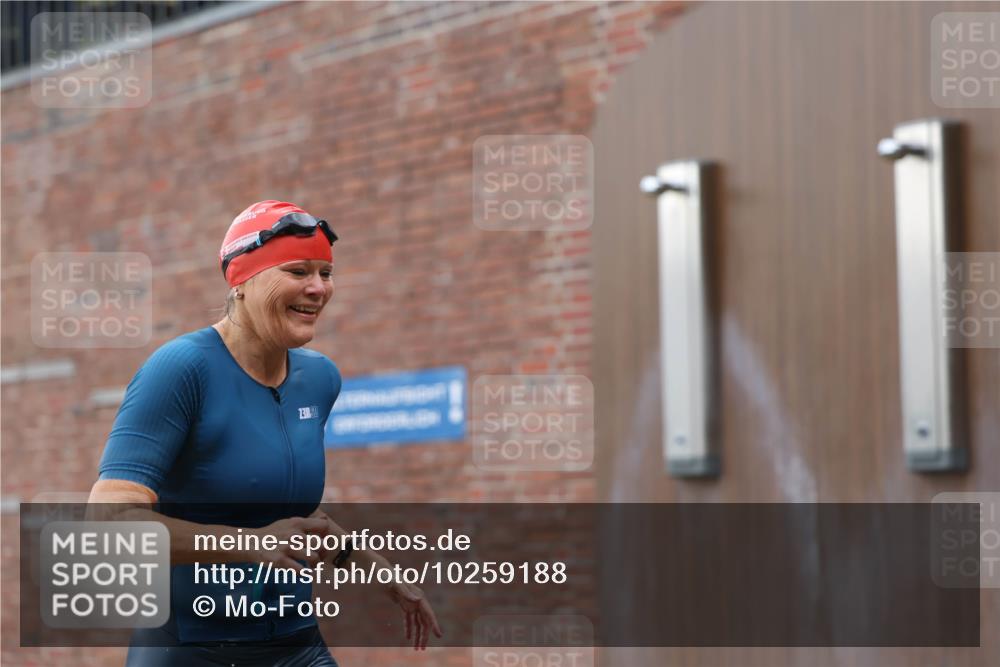 13.09.2026 - Stadtparktriathlon Mo-Foto http://msf.ph/oto/10259188 13.09.2026 11:15:58 Schwimmen 795, 816, 819 meine-sportfotos.de